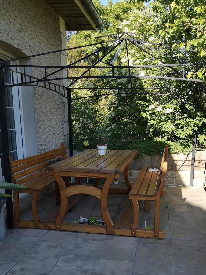 Chez Madame Loic Bed and Breakfast Fere-Champenoise Εξωτερικό φωτογραφία