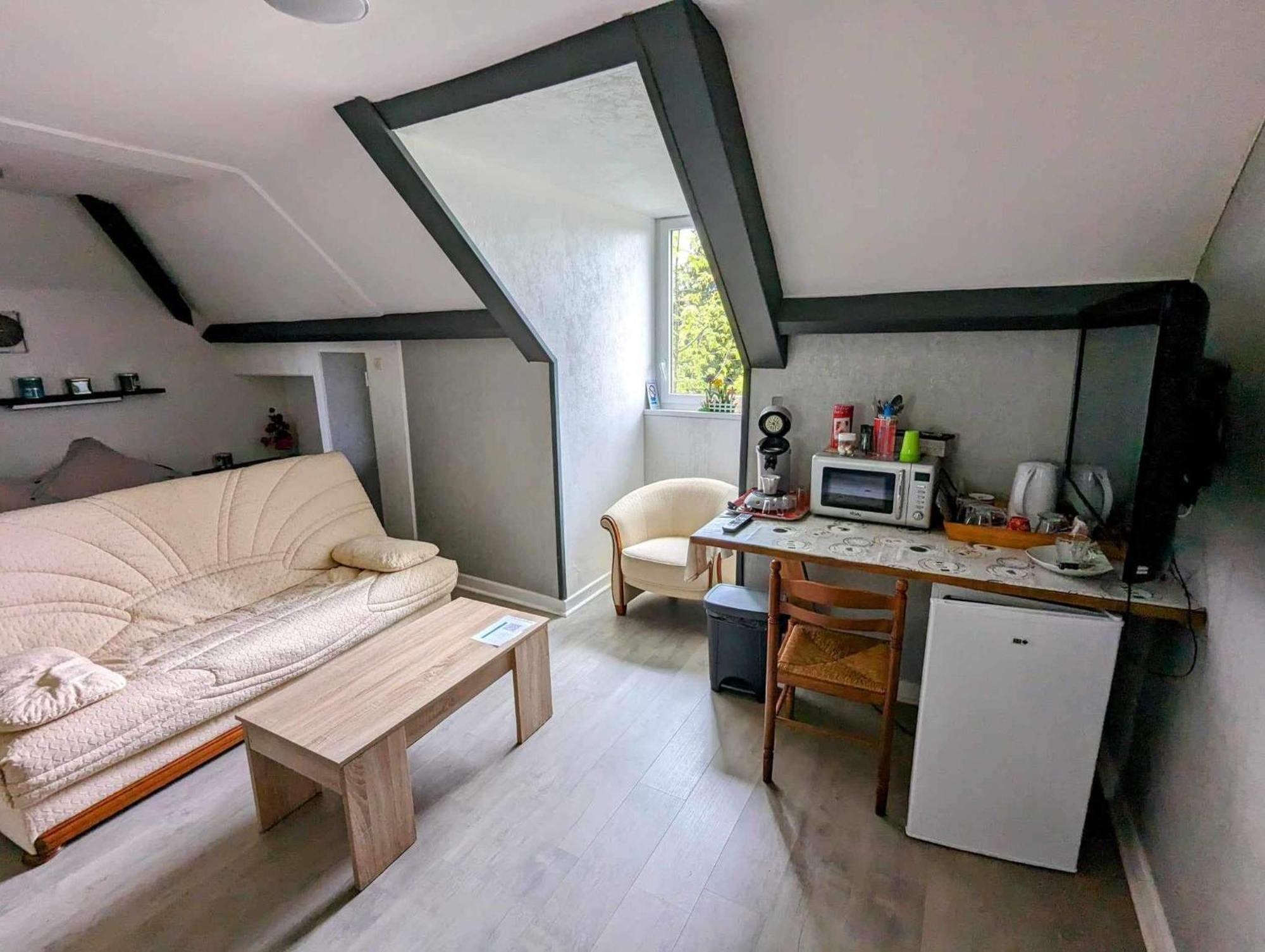 Chez Madame Loic Bed and Breakfast Fere-Champenoise Εξωτερικό φωτογραφία